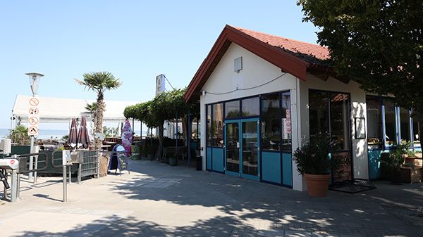Born to Beach Club Bar Lounge Podersdorf